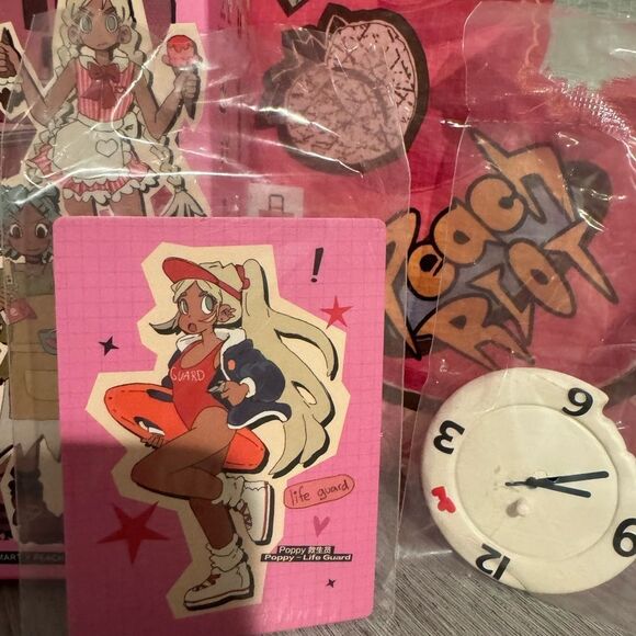 New Pop Mart Peach Riot Rush Hour Series Figure - “Poppy Life Guard” with Tote - Picture 3 of 6
